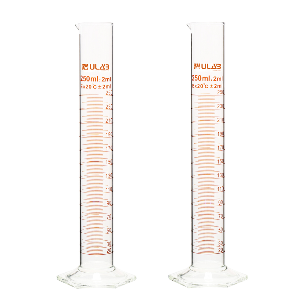 glass graduated cylinder